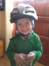 Indulás bukósisakban :)