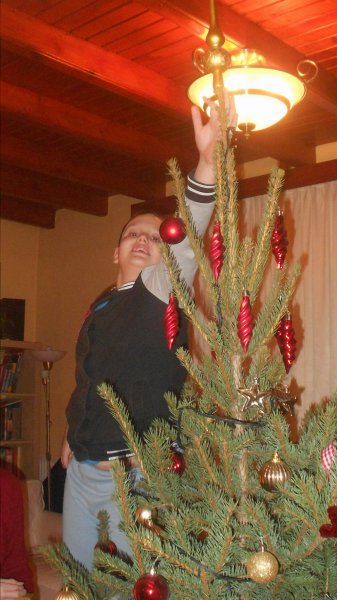 A csúcsdíszt csak Máté rakhatja fel :)