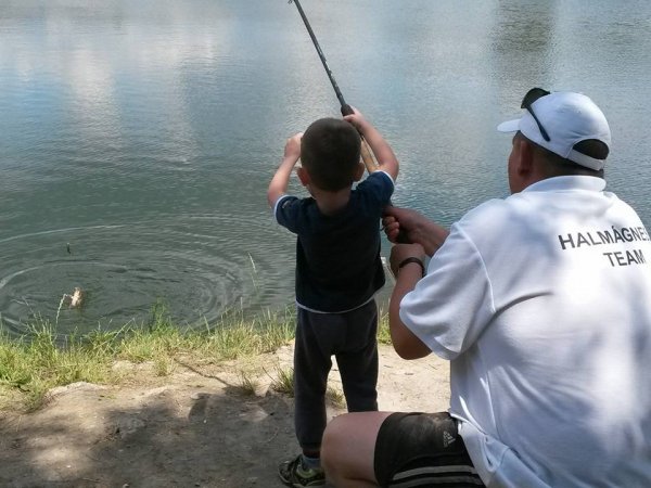 10443547_923365804395675_284776156637140049_n